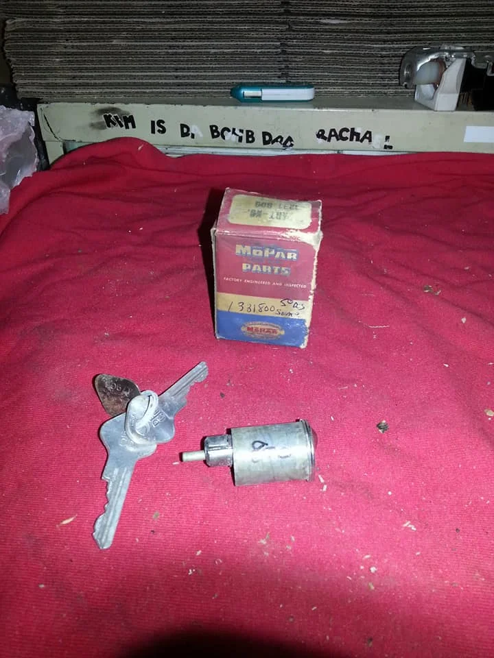NOS Mopar Deck Lid Lock Cylinder And Key 1950 DeSoto Early Models - Image 2