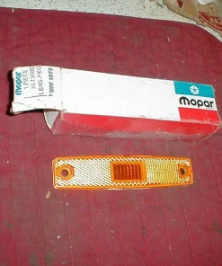 NOS Mopar Front Side Marker Lens 1970-1 Dodge Truck D & W Models