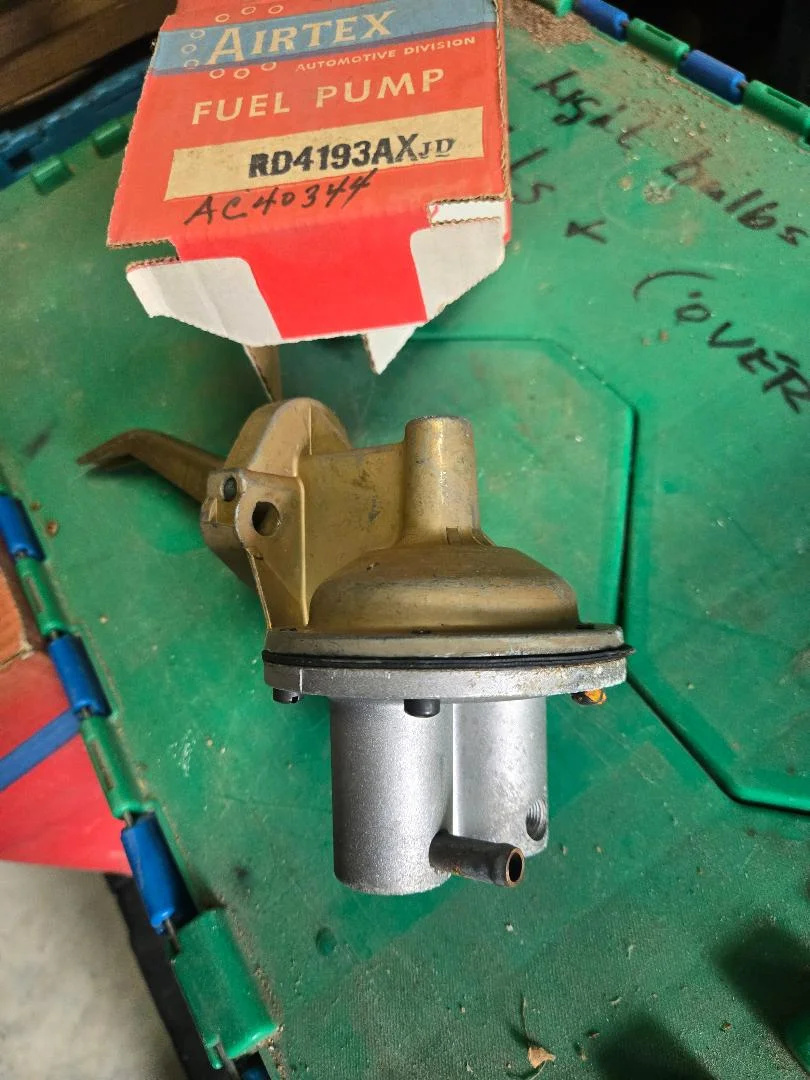 NORS Fuel Pump 1966-9 Ford 289 302 CI 8 Cylinder Models