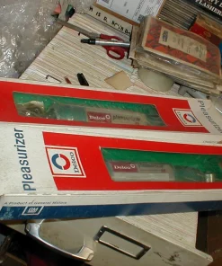 NOS Delco Pleasurizer HD Rear Shock Absorber Pair 1965-76 Buick Oldsmobile Cadillac Models